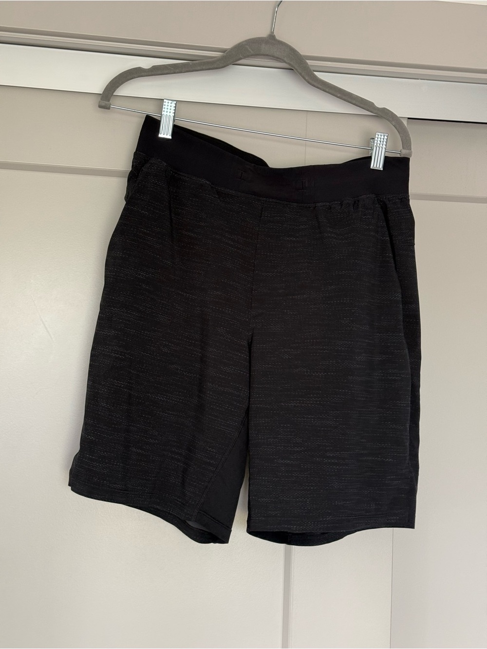 Lululemon Men's Black Athletic Shorts Athletic Performance